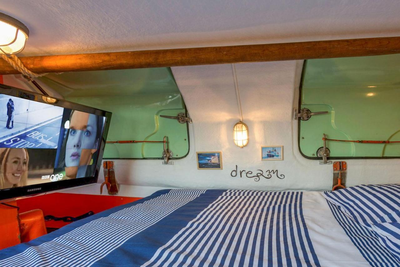 Polarstern - Unique Boatstay! Monnickendam Exterior photo
